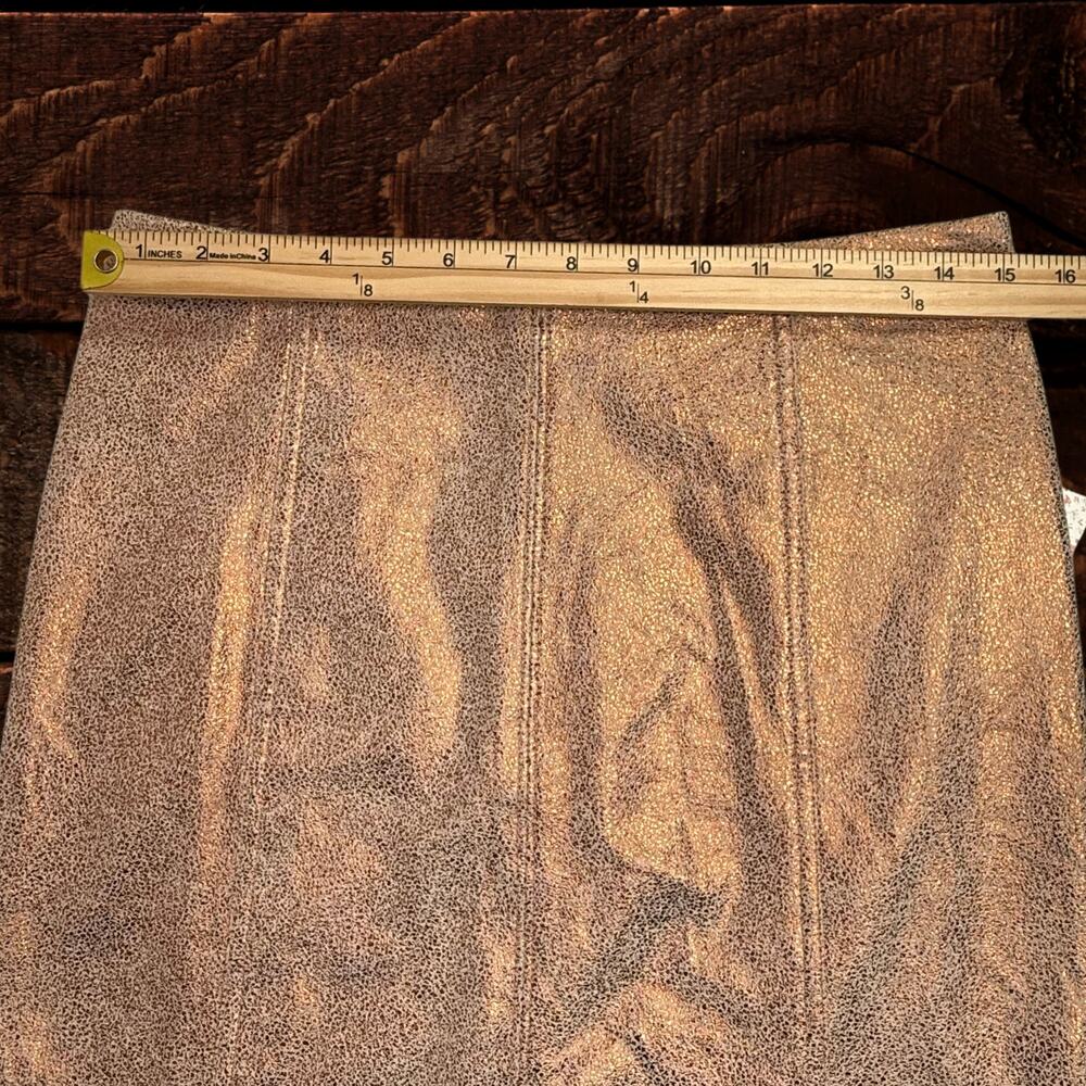 Free People High Waisted Metallic Rose Gold Suede Textured Mini Skirt Size 8 - Picture 7 of 9